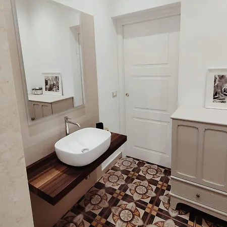 Piazza Vittoria アパート