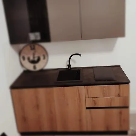 Piazza Vittoria カリーニ